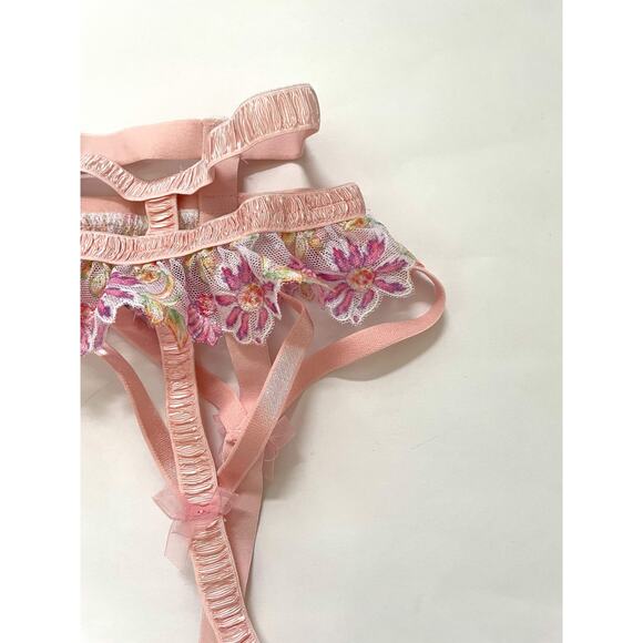 For Love & Lemons Floral Lace Garter Belt Pink Size Small NEW - Picture 3 of 11
